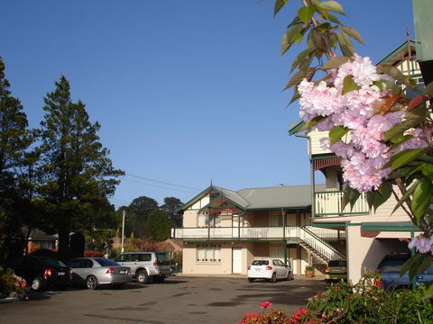 Three Explorers Motel - South Australia Travel 0