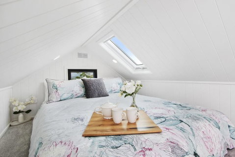 TINY HOME......BIG Views - South Australia Travel 1
