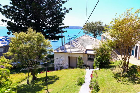 Tommy's Lakehouse - South Australia Travel 1