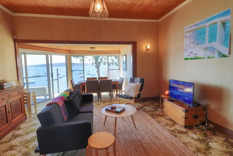 Tommy's Lakehouse - South Australia Travel 2