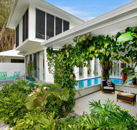 Tranquil Waters Luxury Retreat in Oceans Edge - South Australia Travel