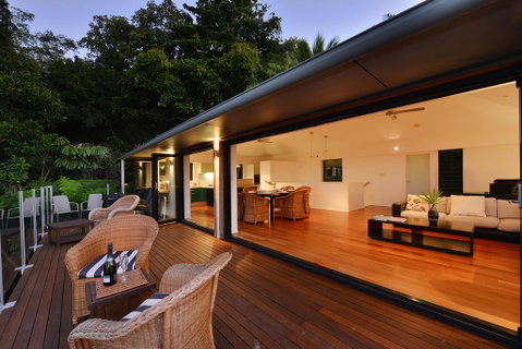 Trinity Beach Hideaway - South Australia Travel 3