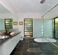 Trinity Beach Hideaway - South Australia Travel