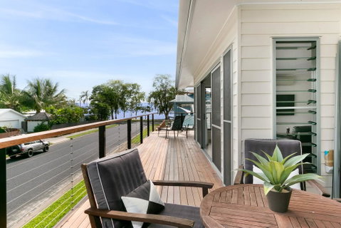 Tropical Beachside Oasis In Clifton Beach - South Australia Travel 0