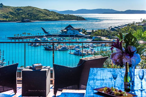 Uisce Luxury Holiday House With Jacuzzi Pool Table Cinema Premium Foxtel And Two Buggies - South Australia Travel 1