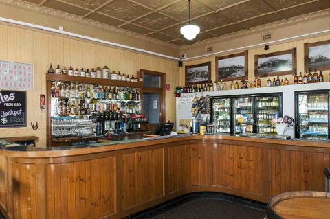 Ulmarra Hotel - South Australia Travel 2