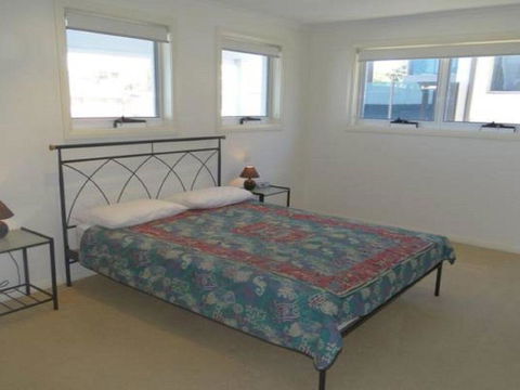 Ultimate Beach House' 19a Graham Street - Views , Peace & Quiet - South Australia Travel 1