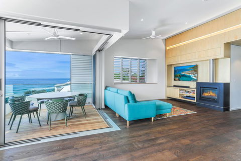 Ultimate Beachfront Living, Sunshine Beach - South Australia Travel 3