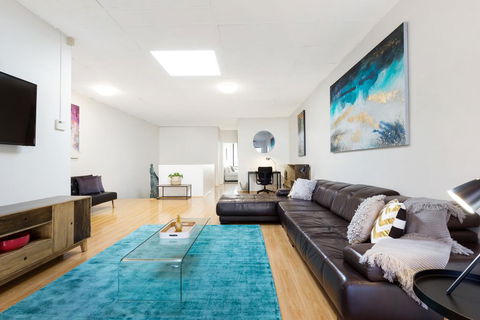 Ultimo Self-Contained Modern Apartments (623H) - South Australia Travel 3
