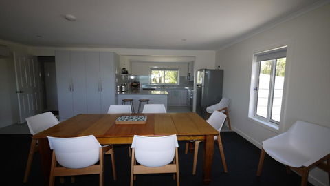 Umtali Beach House - South Australia Travel 1
