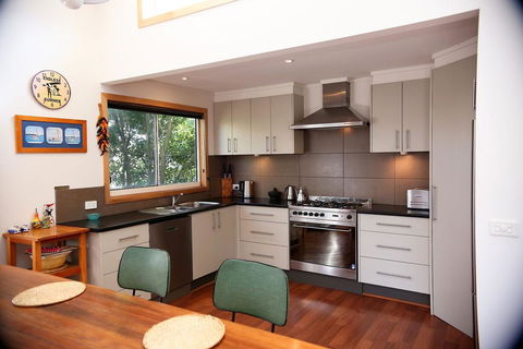 Unawatuna House @ Cape Woolamai - South Australia Travel 3