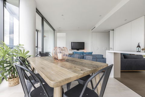 Unbridled City & River Views - South Australia Travel 2