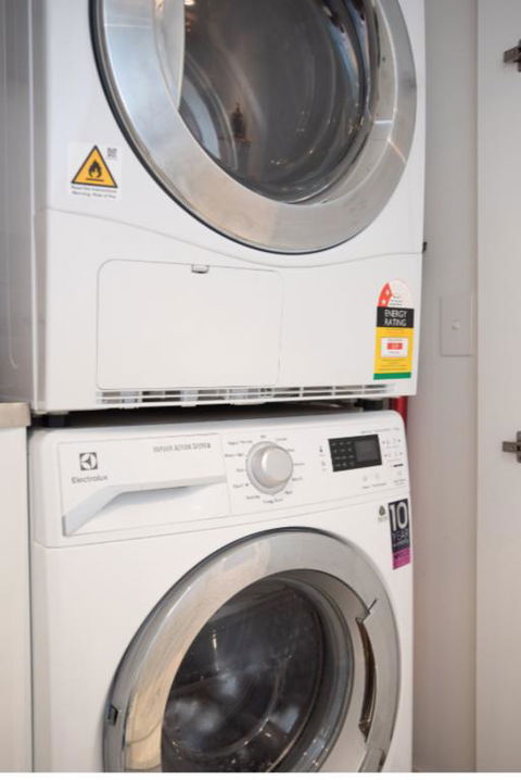 Unbridled City & River Views - South Australia Travel 3