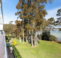 Unit 1 44 Danalene Pde fantastic waterfront property with air con - South Australia Travel