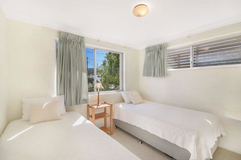 Unit 3 At 4 Pelican Street, Peregian Beach, Noosa Shire - South Australia Travel 2