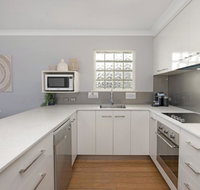 Unit 3 Emerald Shores - shipping lane views - South Australia Travel