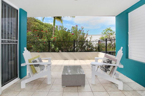 Unit 3, On The Park, 22 Frank Street Coolum Beach, 400 BOND, LINEN INCLUDED - South Australia Travel 0