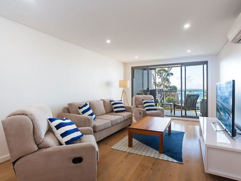 Unit 301 'The Shoal' 6-8 Bullecourt Street - Air Con, Walking To Local Shops & Beach - South Australia Travel 2
