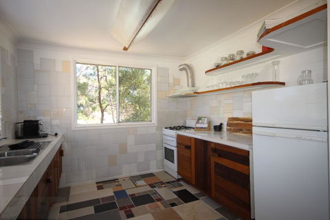 Up-cycle House Blackheath - South Australia Travel 2