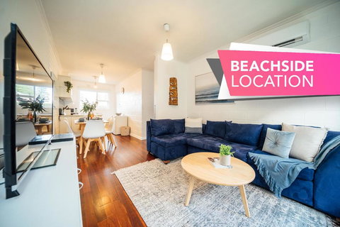 Urban Beach Shack-Metres From The Beach & Cafes - South Australia Travel 0