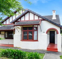 Victor Harbor Cottage 'Cornhill' - Pet Friendly - South Australia Travel