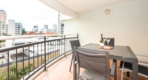 Victoria Square Apartments - South Australia Travel 2