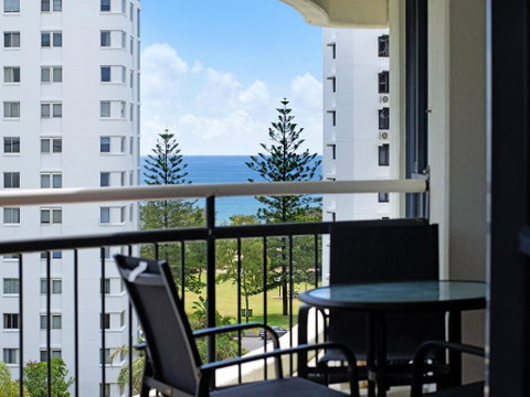 Victoria Square Apartments In The Heart Of Broadbe - South Australia Travel 1