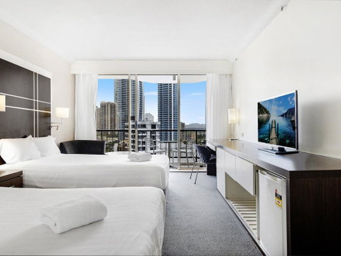 View - In Heart Of Surfers Paradise - South Australia Travel 3
