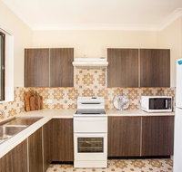 Villa Bianca 10 opposite the Tanks - South Australia Travel