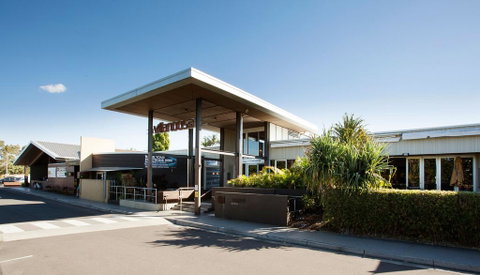 Villa Noosa Hotel - South Australia Travel 0