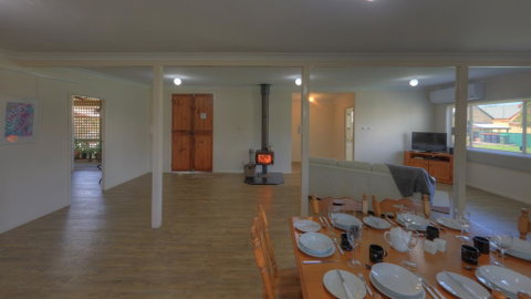 Village Stays Coldstream Gallery Bungalow - South Australia Travel 2