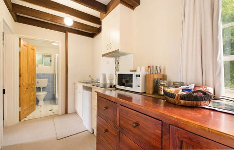 Vineyard Cottages - South Australia Travel 3