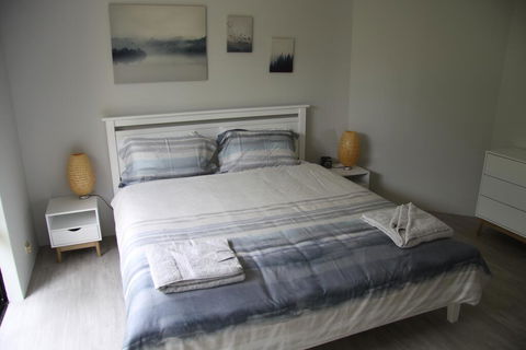 Warnbro Beach Family Accommodation - South Australia Travel 0