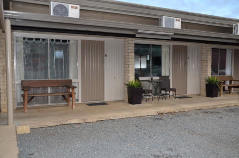 Warwick Motor Inn - South Australia Travel 2