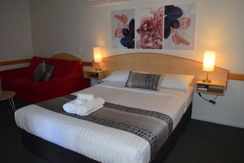 Warwick Vines Motel - South Australia Travel 0