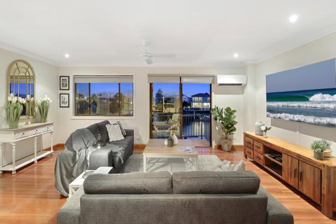 Waterfront Boutique Apartment - Personal Concierge - South Australia Travel 0