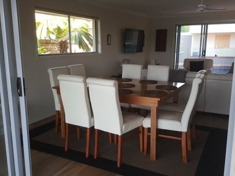 Waterfront Retreat - South Australia Travel 1
