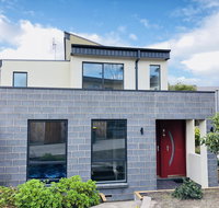 Apollo Bay Seal Apartments - South Australia Travel
