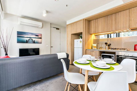 Complete Host 50 Claremont St Apartments - South Australia Travel 25