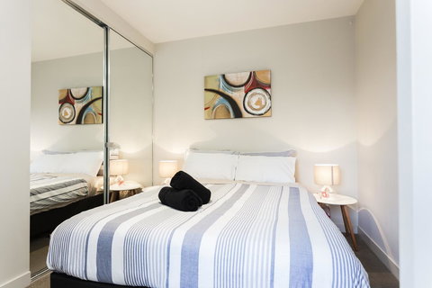 Complete Host 50 Claremont St Apartments - South Australia Travel 15