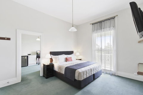 The Riversleigh - South Australia Travel 24