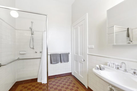 The Riversleigh - South Australia Travel 7