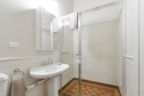 The Riversleigh - South Australia Travel 6