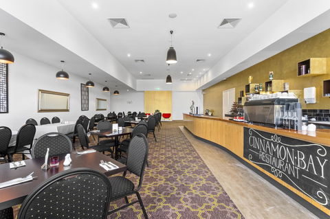 Quality Hotel Point Cook - South Australia Travel 17