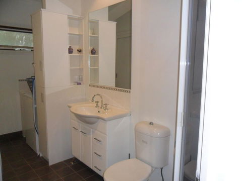 Australian Home Away @ Wonga Park Brushy Creek - South Australia Travel 5