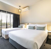 Nightcap at Excelsior Hotel - South Australia Travel
