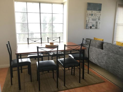 At The Beach Apartments - South Australia Travel 6