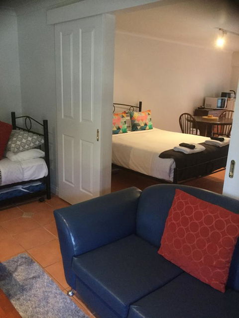 At The Beach Apartments - South Australia Travel 14