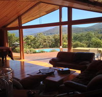 Kangaroo Manor - South Australia Travel