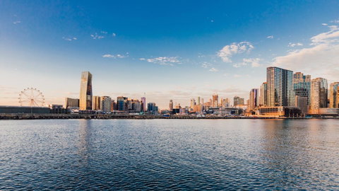 Docklands Waterfront Luxury Villa - South Australia Travel 15